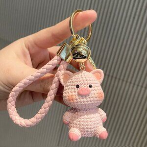 Cute pig keychain, exquisite yarn, trendy animal doll, bag charm, car keychain